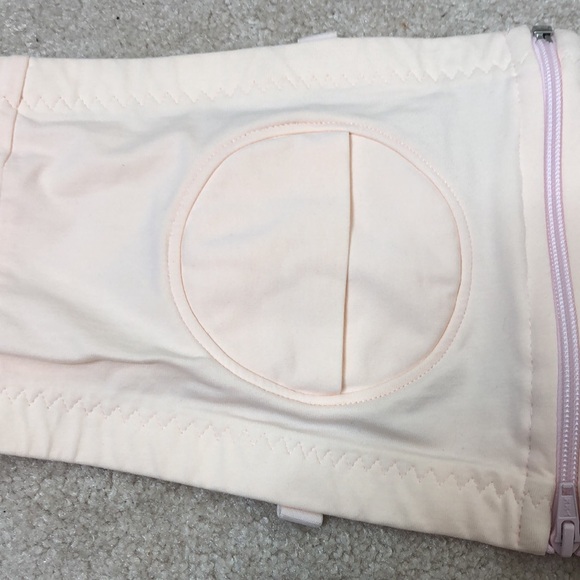 Women’s Simple Wishes Breastpumping Bra - Picture 3 of 6